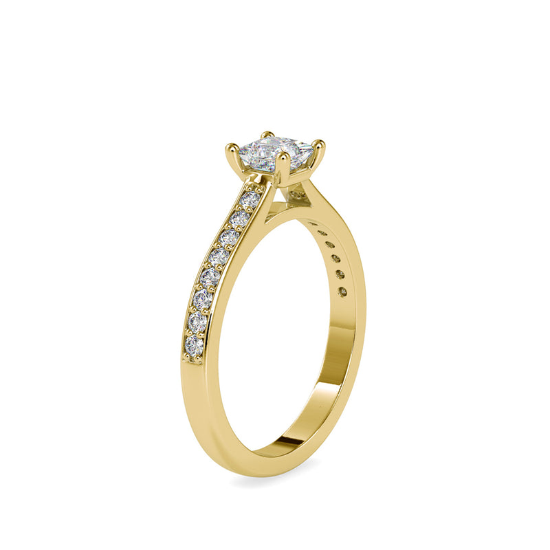 Dazzle Stone Diamond Ring Yellow gold