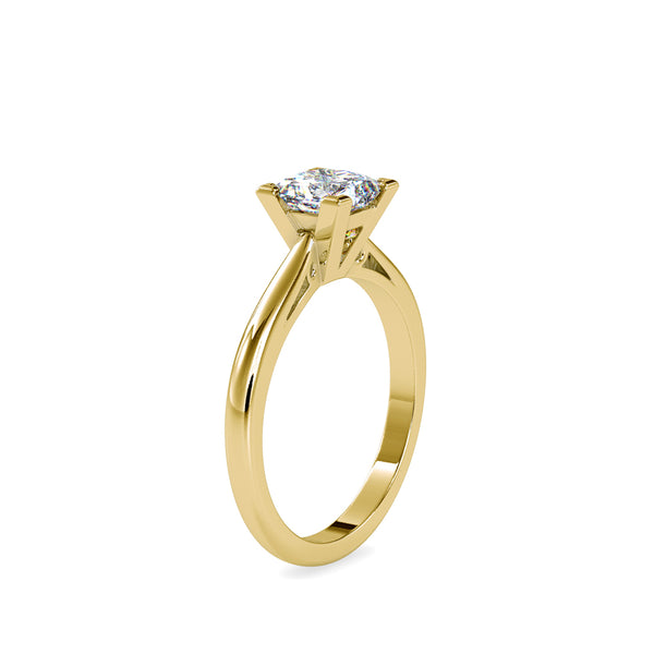 Sovereign Princess Diamond Ring Yellow gold