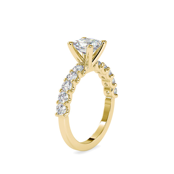 Princess Prong Diamond Ring Yellow gold