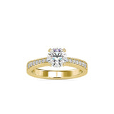 Pretty Venus Diamond Prong Ring Yellow gold