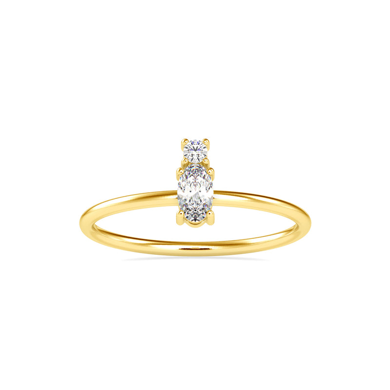 Oval Benign Diamond Ring Yellow Gold