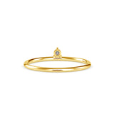 Round Leaning Delicate Diamond Ring Yellow Gold