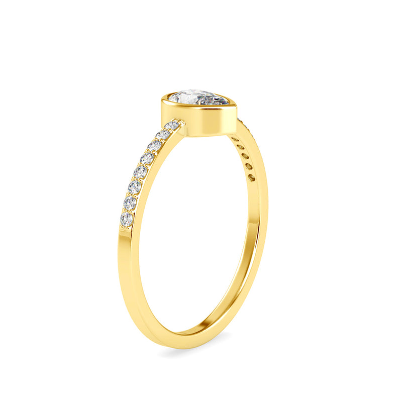 Leaonidas Pear Diamond Ring Yellow Gold