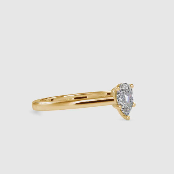 Premitive Diamond Stone Ring Yellow Gold