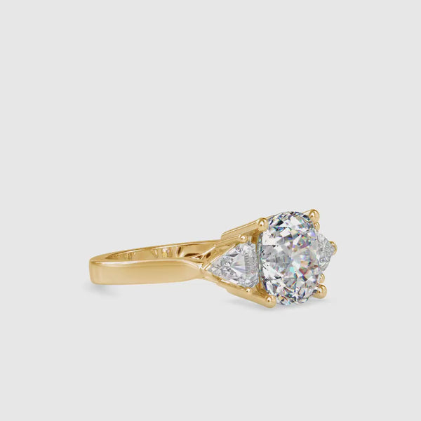 Suave three Stone Diamond Ring Yellow gold